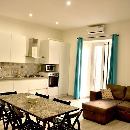 Casa Dei Lylium Apartment ปาแลร์โม ภายนอก รูปภาพ